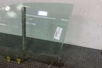 Vitre avant gauche NISSAN MICRA 3
