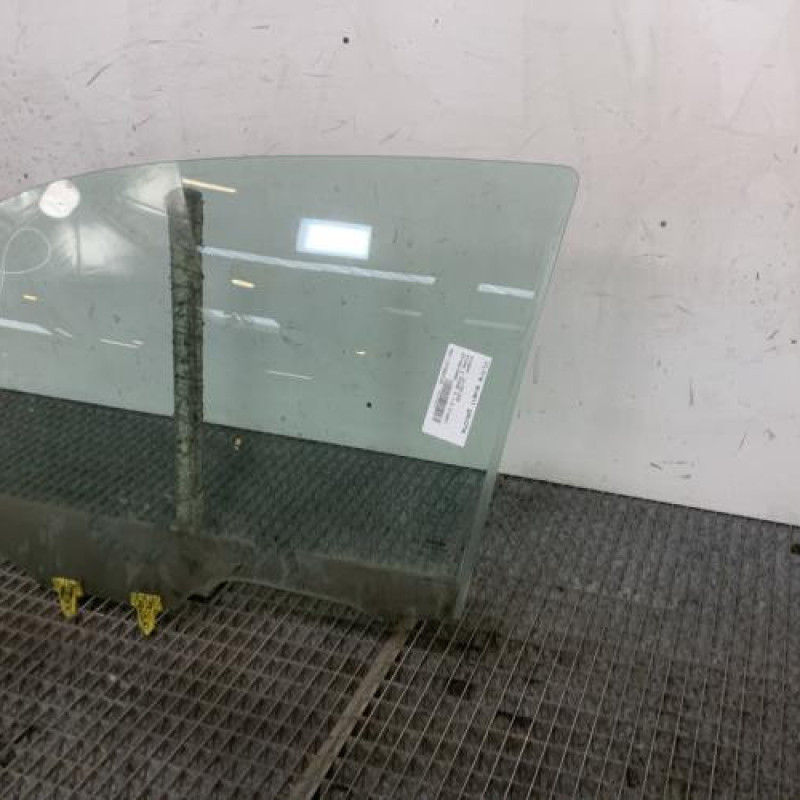 Vitre avant gauche NISSAN MICRA 3 Photo n°3