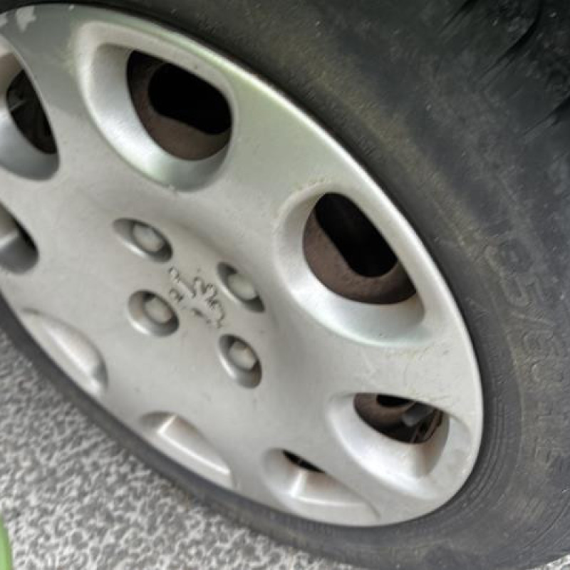 Poignee porte avant droit PEUGEOT 1007 Photo n°15