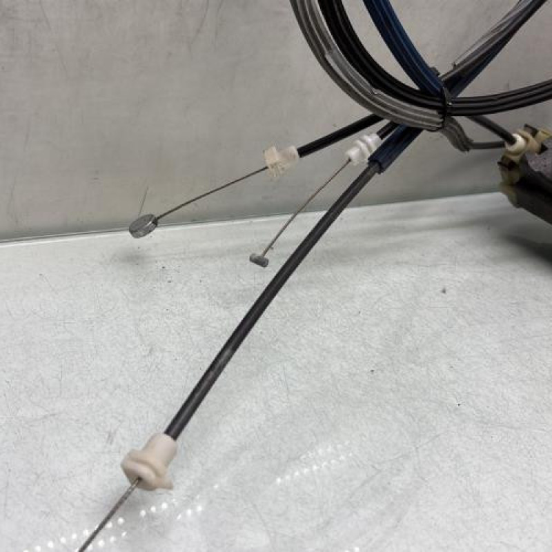 Serrure avant gauche PEUGEOT 1007 Photo n°5