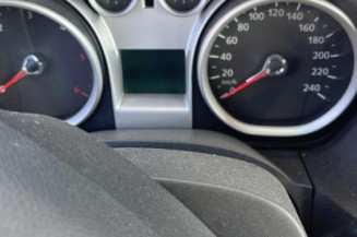 Bouton de coffre FORD KUGA 1