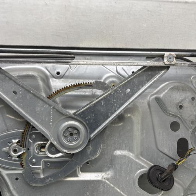 Leve vitre electrique avant gauche FORD KUGA 1 Photo n°5