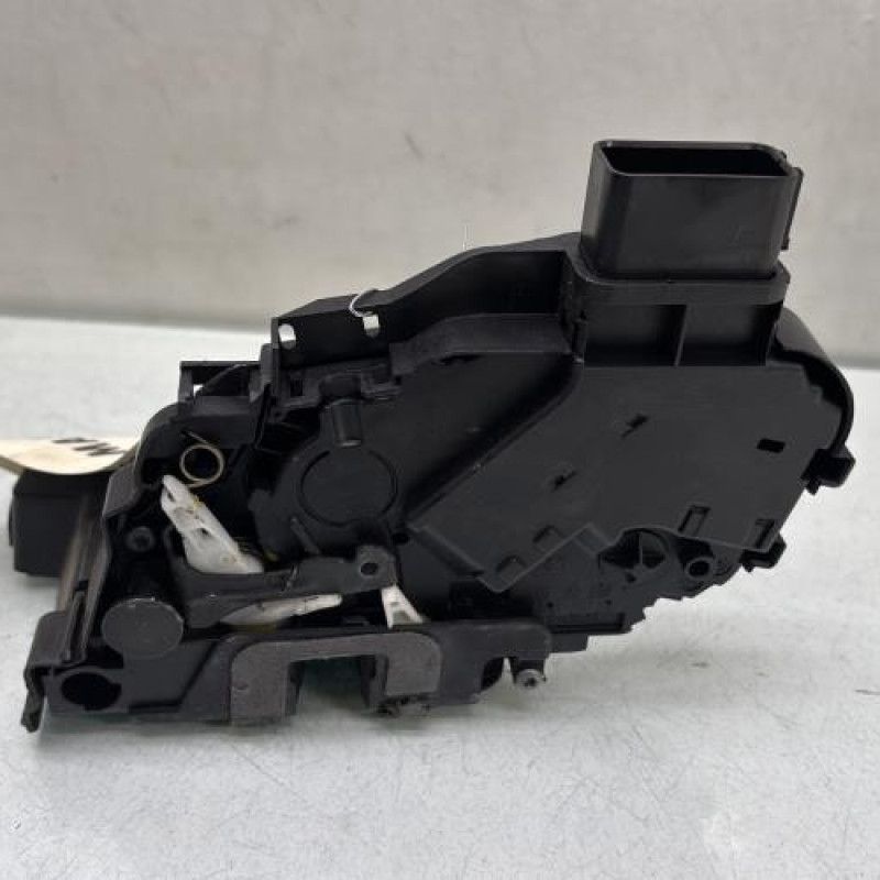 Serrure avant gauche FORD KUGA 1 Photo n°4