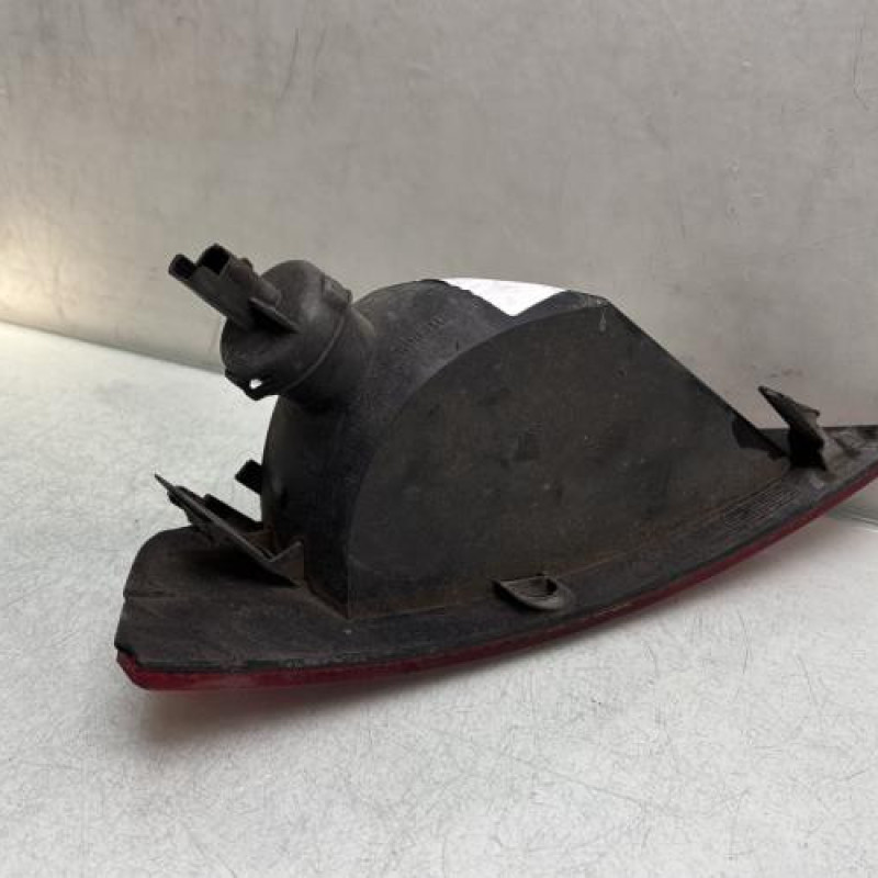 Anti brouillard arriere gauche FORD KUGA 1 Photo n°3