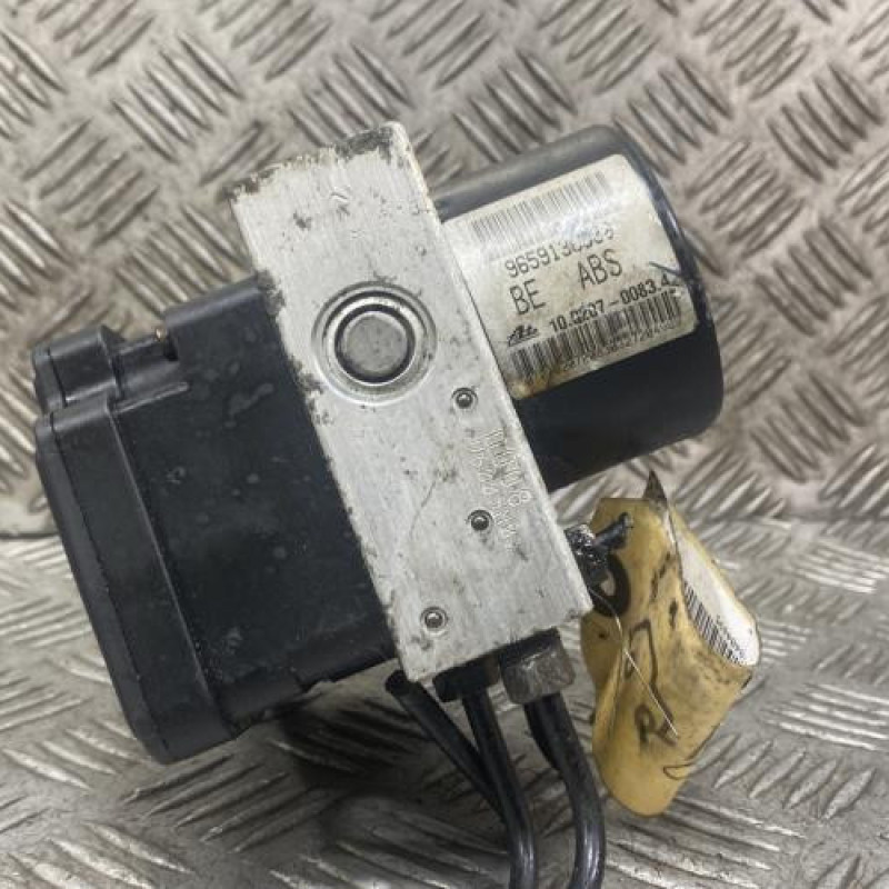 Bloc ABS (freins anti-blocage) PEUGEOT 206 Photo n°3