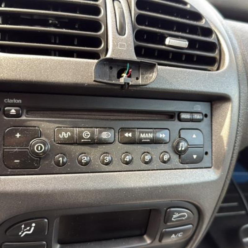 Bloc ABS (freins anti-blocage) PEUGEOT 206 Photo n°11