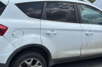 Pare boue avant droit FORD KUGA 1