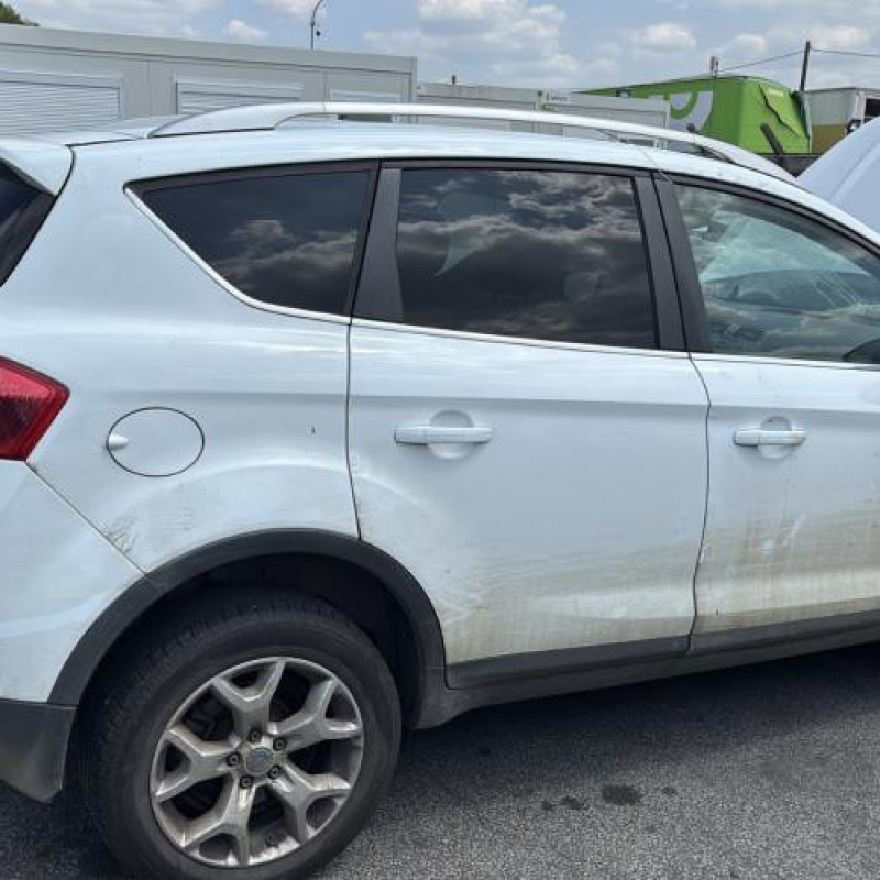 Pare boue avant droit FORD KUGA 1 Photo n°11