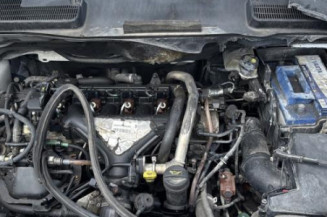 Pare boue avant gauche FORD KUGA 1