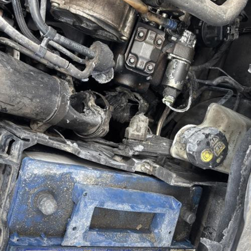 Pare boue avant gauche FORD KUGA 1 Photo n°14