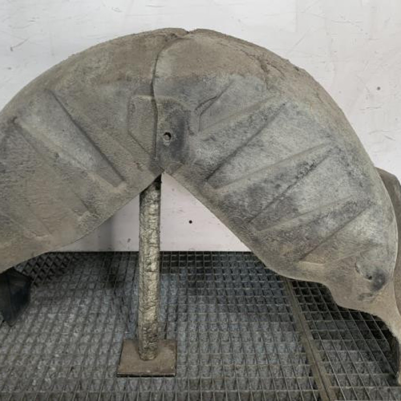 Pare boue arriere droit RENAULT GRAND SCENIC 3 Photo n°5