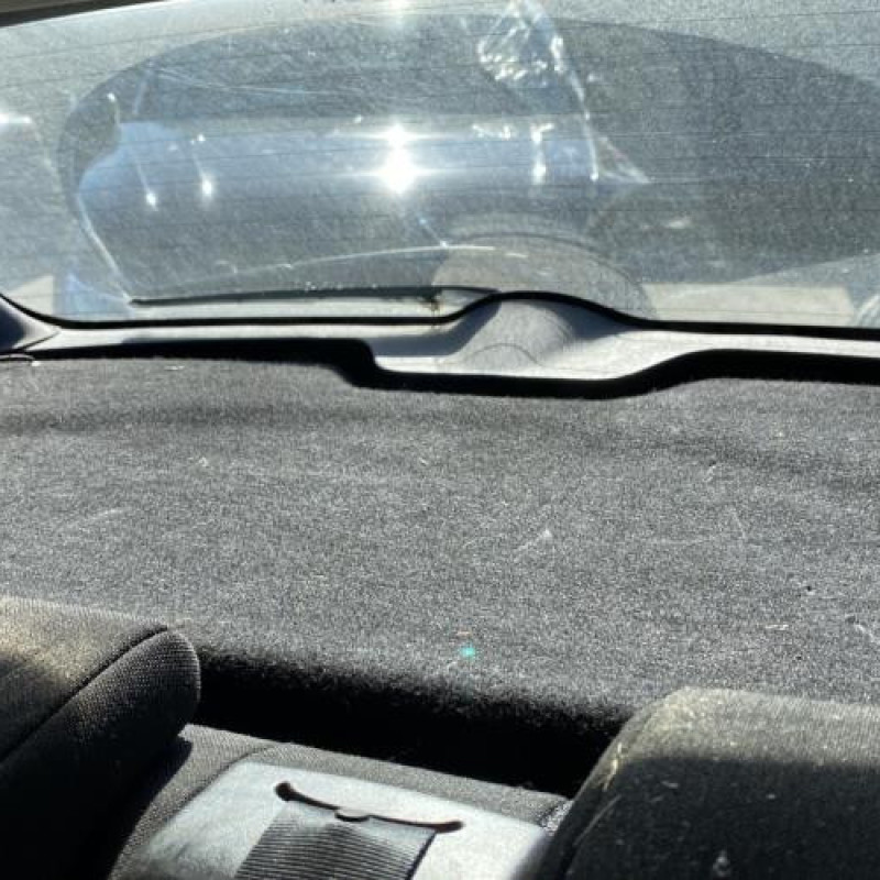 Pare boue avant droit CITROEN C4 1 Photo n°20