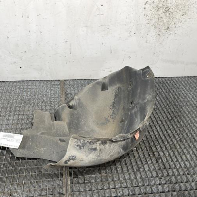 Pare boue avant droit RENAULT CAPTUR 1 Photo n°2