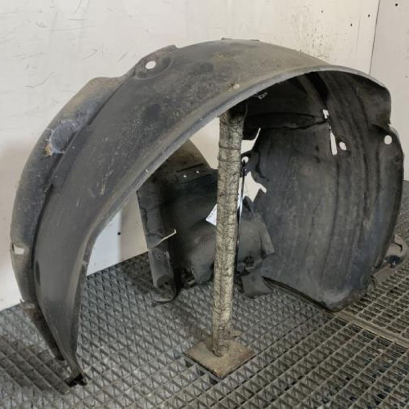 Pare boue avant droit RENAULT VEL SATIS Photo n°8