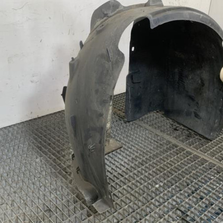 Pare boue avant droit PEUGEOT 208 1