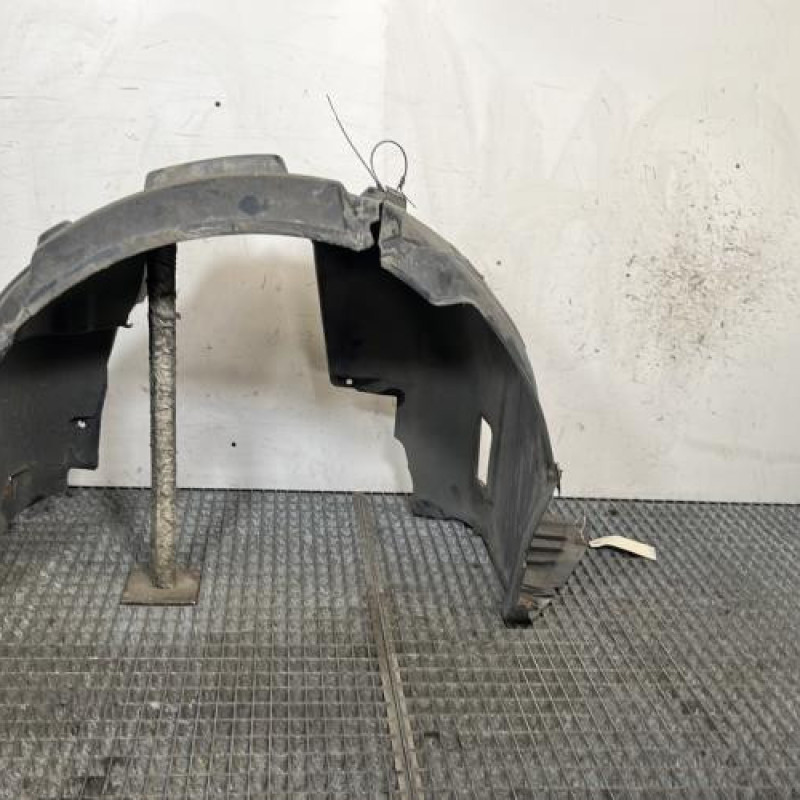 Pare boue avant droit BMW SERIE 3 E90 Photo n°4