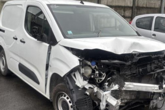Pare boue arriere droit PEUGEOT PARTNER 3