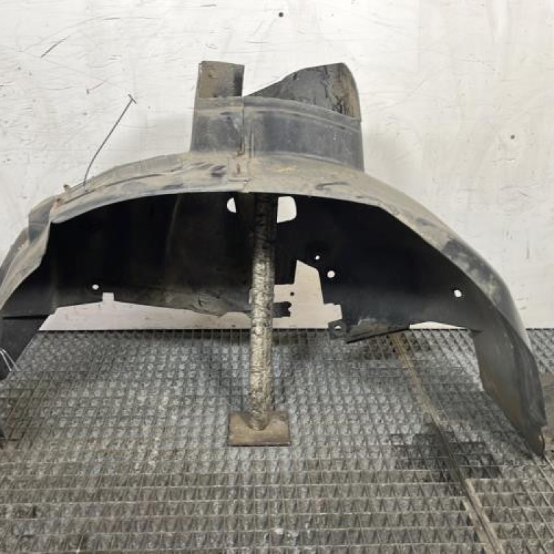 Pare boue avant gauche MERCEDES CLASSE A 168 Photo n°1