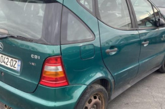 Pare boue avant gauche MERCEDES CLASSE A 168