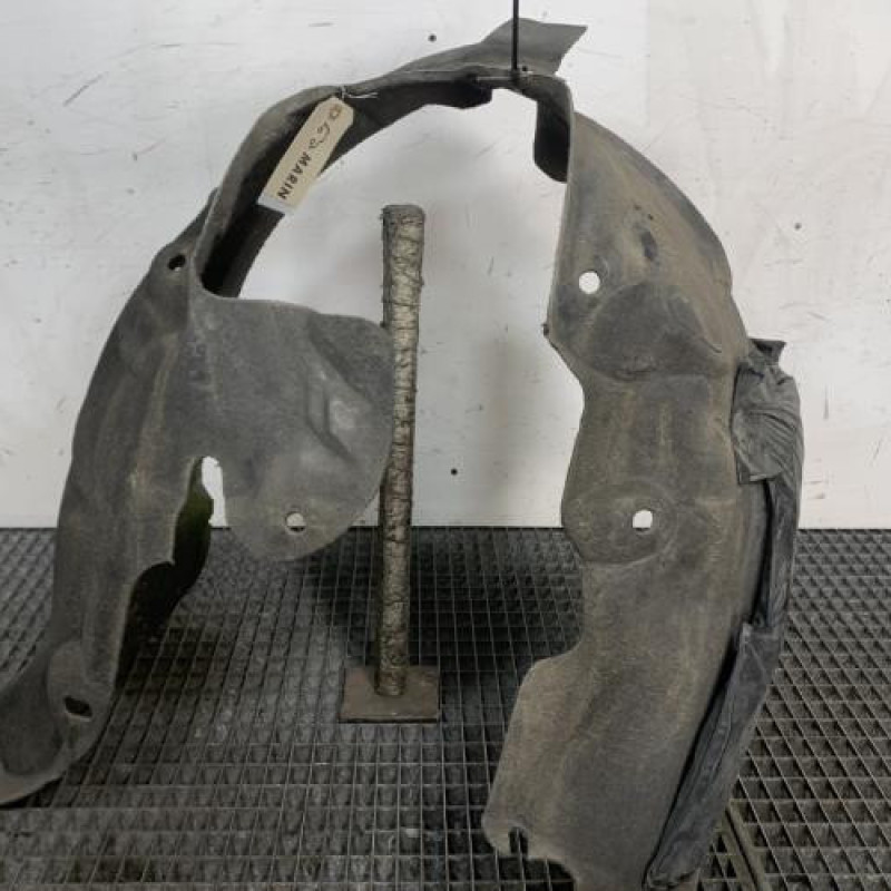 Pare boue avant gauche RENAULT GRAND SCENIC 3 Photo n°1