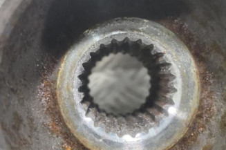 Pivot de moyeu avant droit NISSAN MICRA 5