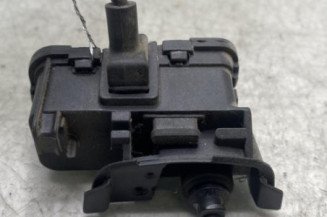 Actionneur verrou trappe d'essence VOLKSWAGEN POLO 5