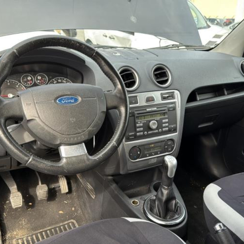 Aile avant gauche FORD FUSION Photo n°19