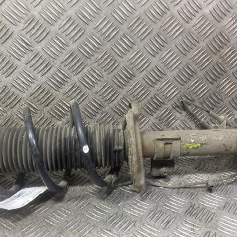 Amortisseur avant droit SUZUKI SWIFT 4 Photo n°1