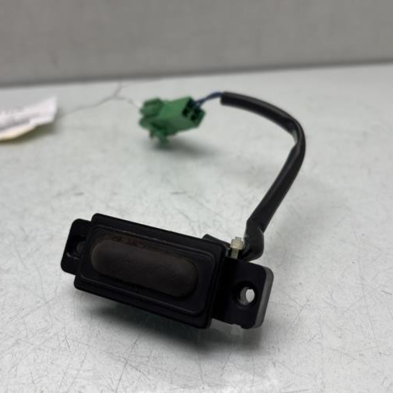 Bouton de coffre OPEL AGILA B Photo n°4