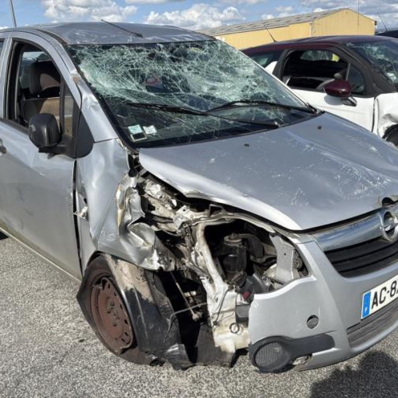 Bouton de coffre OPEL AGILA B Photo n°6