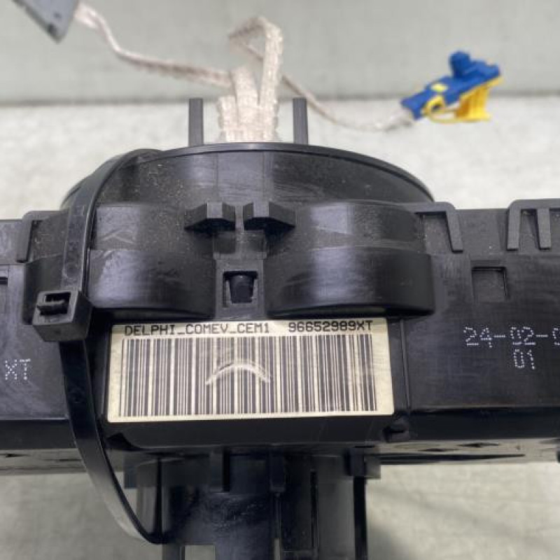 Com (Bloc Contacteur Tournant+Commodo Essuie Glace+Commodo Phare) PEUGEOT 308 1 Photo n°4