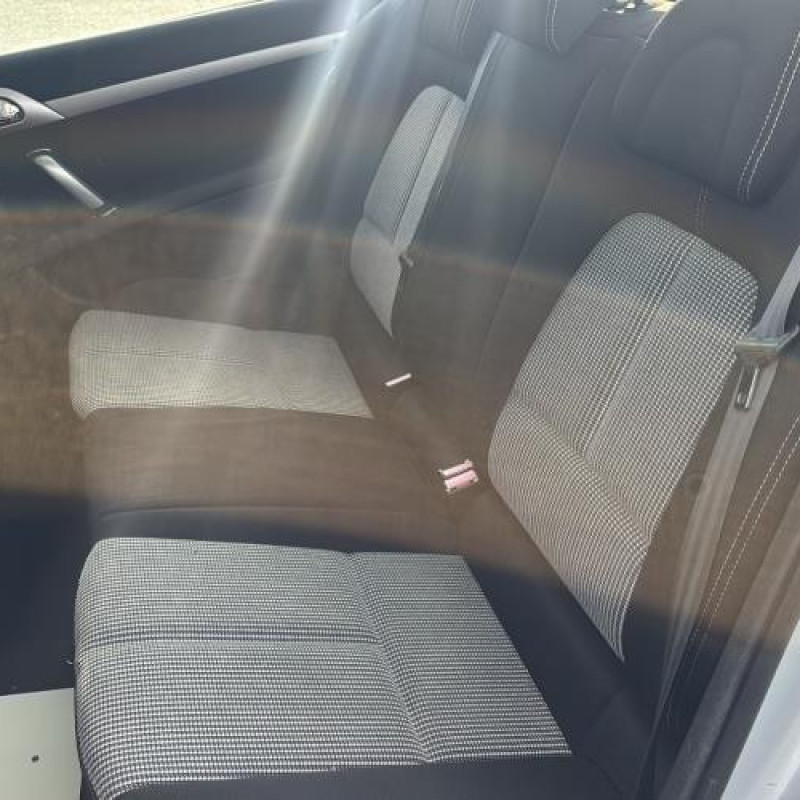 Renfort pare choc arriere (traverse) PEUGEOT 407 Photo n°15