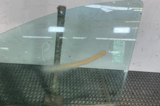 Vitre avant gauche PEUGEOT 207 Photo n°1