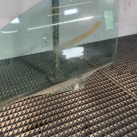 Vitre avant gauche PEUGEOT 207