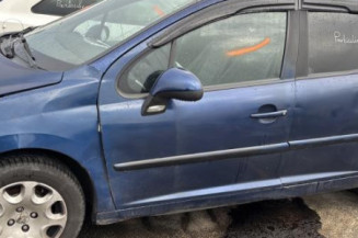 Vitre avant gauche PEUGEOT 207