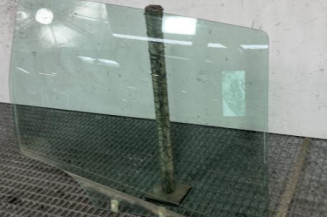 Vitre arriere droit PEUGEOT 307