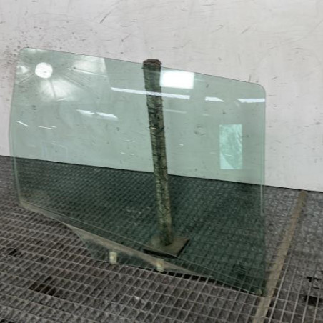 Vitre arriere droit PEUGEOT 307