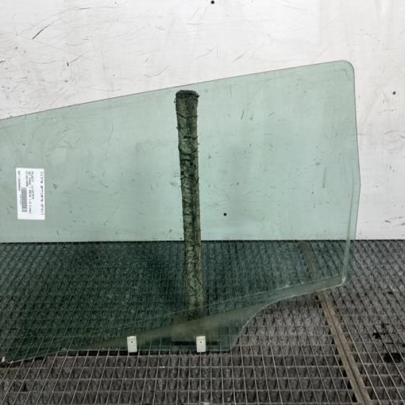 Vitre arriere droit PEUGEOT 307 Photo n°4