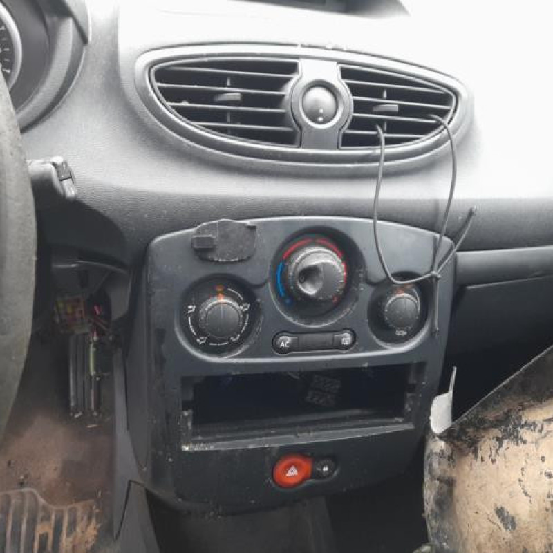 Pivot de moyeu avant droit RENAULT CLIO 3 Photo n°7