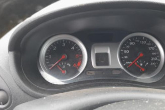 Pivot de moyeu avant gauche RENAULT CLIO 3