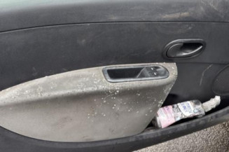 Pivot de moyeu avant gauche RENAULT CLIO 3