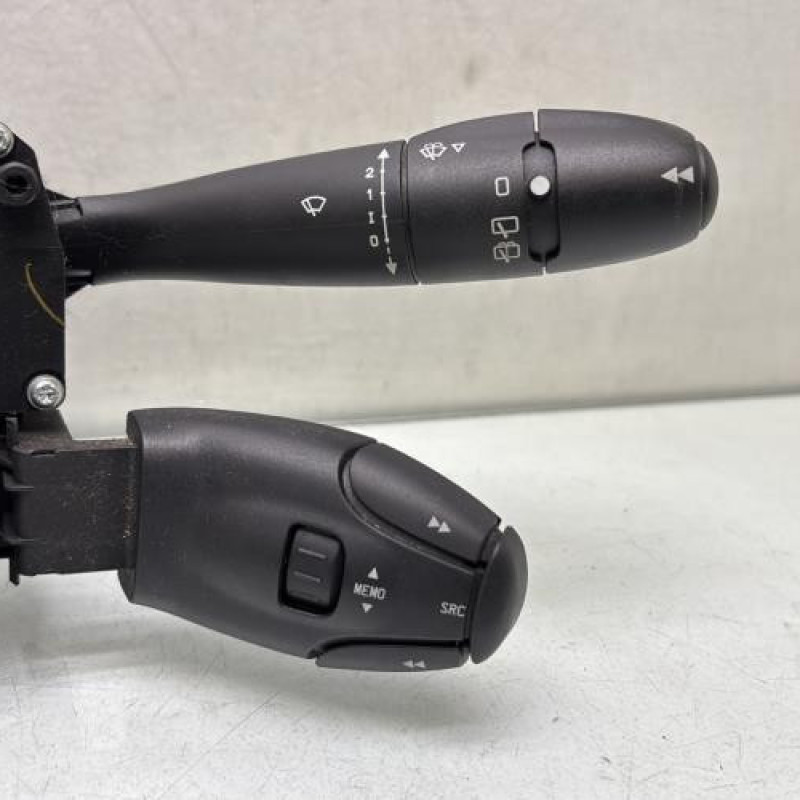 Com (Bloc Contacteur Tournant+Commodo Essuie Glace+Commodo Phare) PEUGEOT 207 Photo n°4