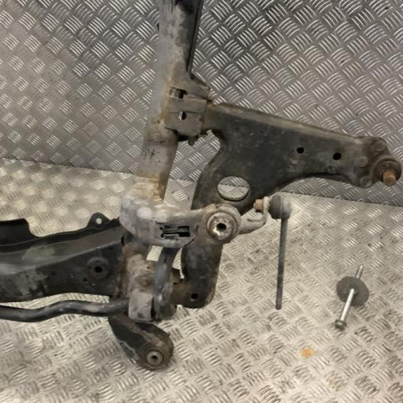 Berceau avant OPEL ZAFIRA B Photo n°3