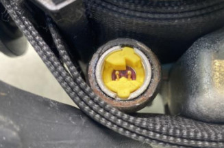 Pretensionneur de ceinture avant droit MERCEDES CLASSE B 245