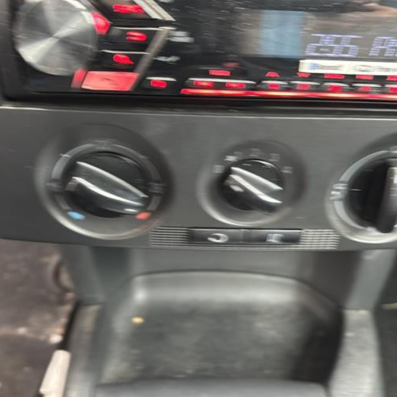 Optique avant principal gauche (feux)(phare) SKODA FABIA 1 Photo n°14