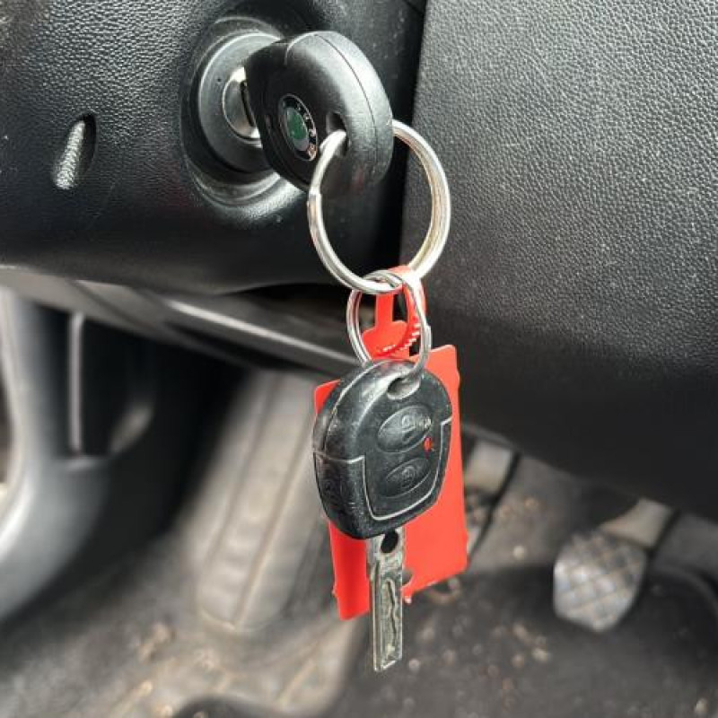 Optique avant principal gauche (feux)(phare) SKODA FABIA 1 Photo n°15