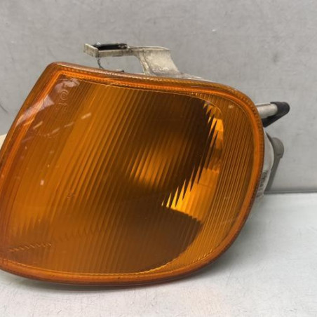 Optique avant secondaire gauche (feux)(clignotant) VOLKSWAGEN POLO 3 Photo n°1