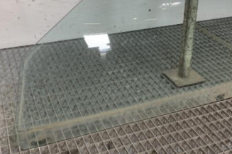 Vitre avant gauche VOLKSWAGEN POLO 3