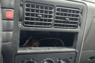 Vitre avant gauche VOLKSWAGEN POLO 3