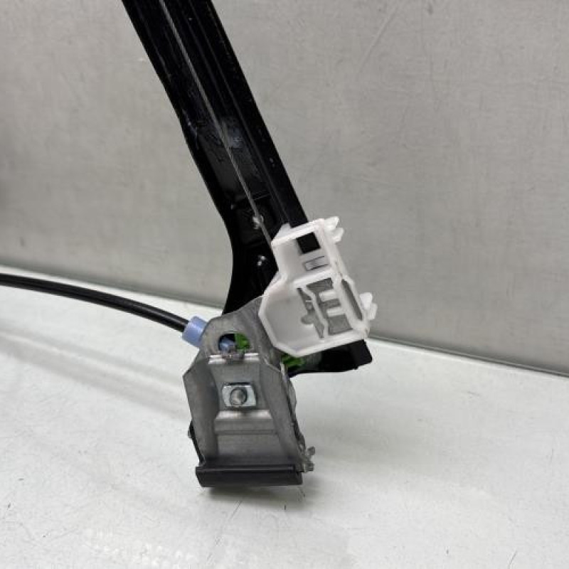 Leve vitre electrique avant droit VOLKSWAGEN POLO 3 Photo n°2